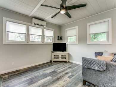 1019 Bartholomae St, Seguin, TX 78155 - photo 7