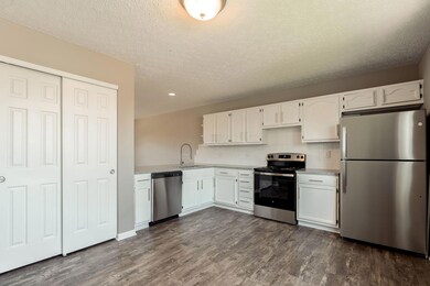 156 Derrer Rd, Columbus, OH 43204 - photo 7