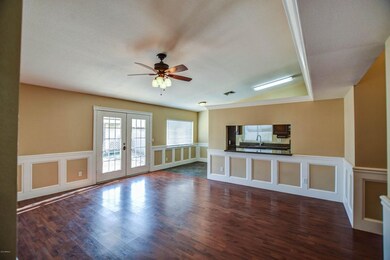 family room 4