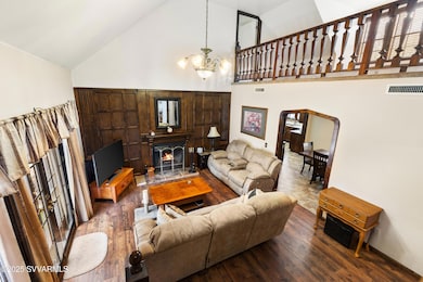 004_Living room