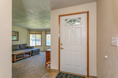 110 Shadow Wood Ct, Central Point, OR 97502 - photo 3