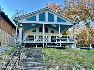 4305 N Delaware Dr, Easton, PA 18040 - photo 2