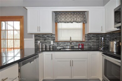 153 Circle Dr, West Warwick, RI 02893 - photo 5