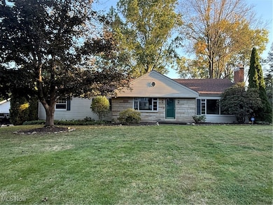 2520 Holgate Rd, Akron, OH 44313 - photo 2