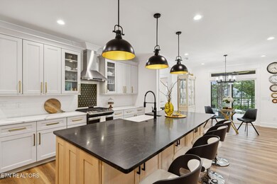22-web-or-mls-5477 Zion - 022