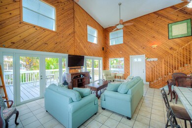 (6) 460 Barry Ave-14