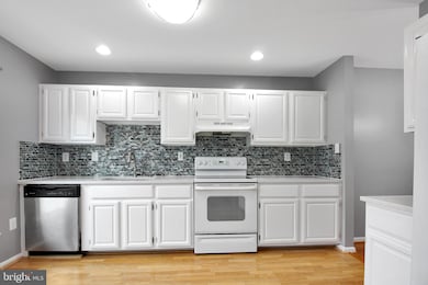 8106 Bonaire Ct, Silver Spring, MD 20910 - photo 4