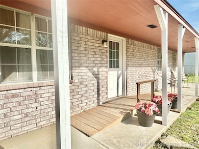 318 Ted Allen Ln, Stigler, OK 74462 - photo 3