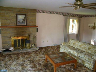 202 Diane Ave, Hatboro, PA 19040 - photo 4