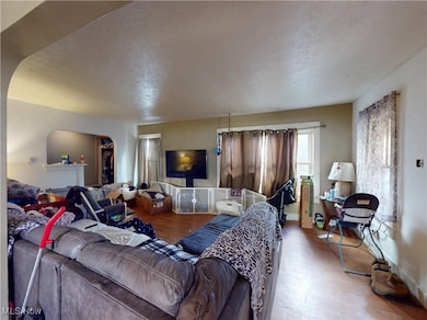 2304 14th St SW, Akron, OH 44314 - photo 5