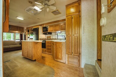 112 3rd St, Ellijay, GA 30540 - photo 4