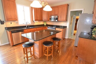 2 Newell Dr, Franklin, MA 02038 - photo 4