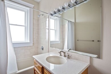 23 Claflin Rd unit 3, Brookline, MA 02445 - photo 7