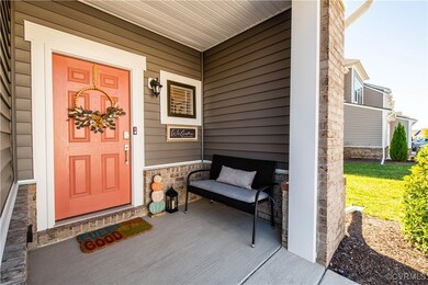 Doorway to property with a porch