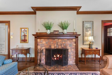 Arts & Crafts fireplace wgas
