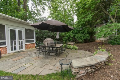 2420 Lancaster Ct, Falls Church, VA 22043 - photo 7