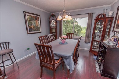 30185 Overlook Dr, Wickliffe, OH 44092 - photo 6