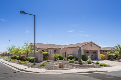5_Corner Lot Offers Privacy
