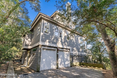 121 N Bald Head Wynd unit 50% Of 14 Lighthouse, Bald Head Island, NC 28461 - photo 3