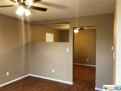 1409 N Bishop St unit 5, San Marcos, TX 78666 - photo 6