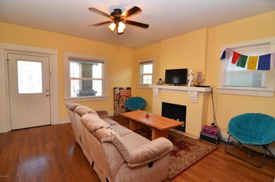 Family Room1