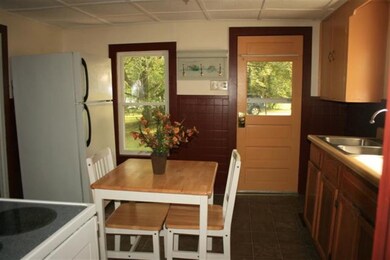 75 Charlestown Rd, Claremont, NH 03743 - photo 3