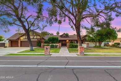 318 E Carver Rd-54
