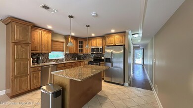 120 Aviston St, Staten Island, NY 10306 - photo 3