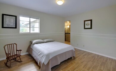 Master Bedroom with En-Suite Bathroom