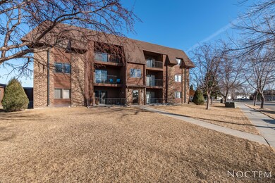 2635 Gateway Ave-3