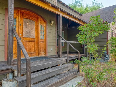 3537 Boardman Ave, Klamath Falls, OR 97603 - photo 3