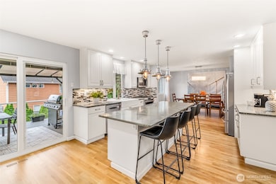 11907 NE 133rd Place, Kirkland, WA 98034 - photo 6