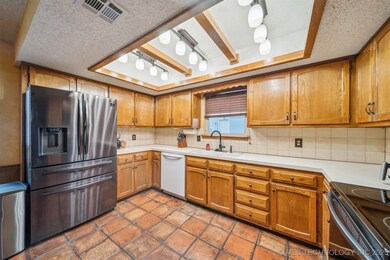 2719 S Gardenia Ave, Broken Arrow, OK 74012 - photo 6