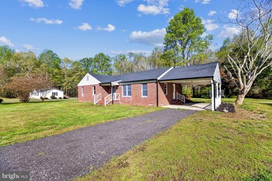 42 Jones Dr, Weems, VA 22576 - photo 2