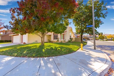 002_Corner Lot