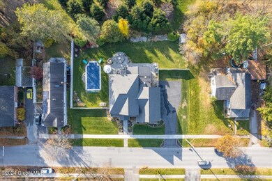 199 Clinton St, Saratoga Springs, NY 12866 - photo 4