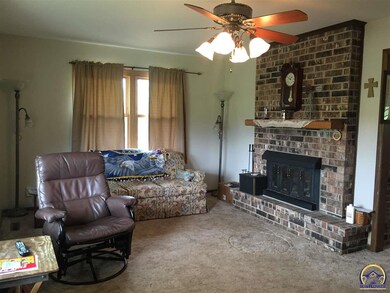 3321 SW Hodges Rd, Topeka, KS 66614 - photo 3
