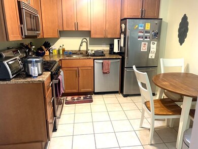 231 Washington St unit 3, Brookline, MA 02445 - photo 2