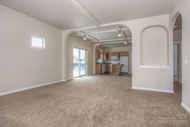 1814 NW Jackpine Ave, Redmond, OR 97756 - photo 5