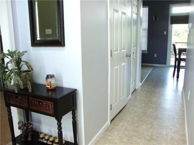 Entry/Foyer.