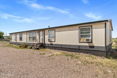 936 W Papermill Rd, Taylor, AZ 85939 - photo 2