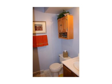 Full hall bath