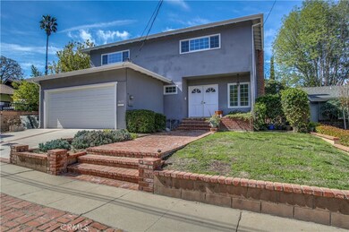 4613 Santa Lucia Dr, Woodland Hills, CA 91364 - photo 4