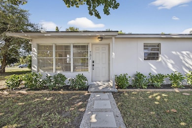 751 Royal Palm Beach Blvd, Royal Palm Beach, FL 33411 - photo 5