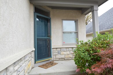 6065 McNaughten Grove Ln, Columbus, OH 43213 - photo 3