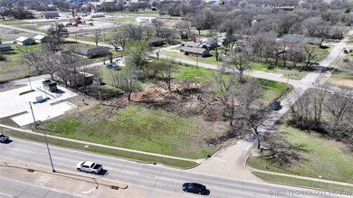 713 N Choctaw, Okmulgee, OK 74447 - photo 4