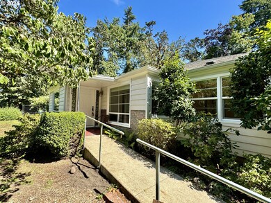 559 S 42nd St, Springfield, OR 97478 - photo 3