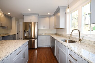 2 Barrows Brook Cir, Kingston, MA 02364 - photo 5