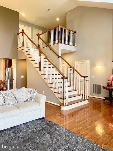 118 Mustang Way, Norristown, PA 19403 - photo 6