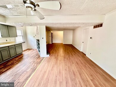 110 E 40th St, Wilmington, DE 19802 - photo 2